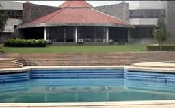 Rajhans Hotel  Photo