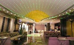 Pearl Grand Champagne Photo