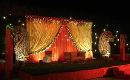 Golden Green Farm House Photo