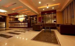 Hotel Accolade Photo