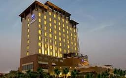 Park Plaza Photo