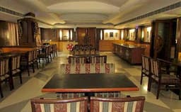 Hotel Maharaja Classic Inn Photo