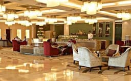 Piccadily Hotel Photo