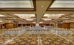 Pride Plaza Hotel Photo