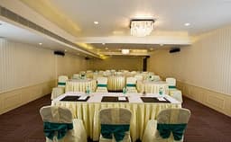 Pipal Tree Hotel Photo