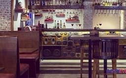 Radio Bar Photo