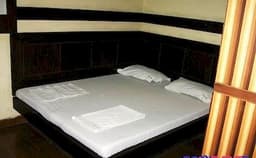 S & B Inn Hotel Photo