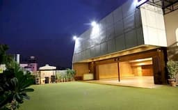 The Platinum Hotel  Photo