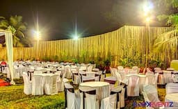 Tulip lawns Photo