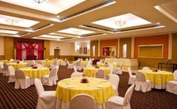 Lemon Tree Hotel Photo Lemon Tree Hotel Photo