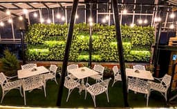 Attic lounge Photo Attic lounge Photo