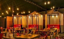 Backyard - Cafe Restro Bar Photo Backyard - Cafe Restro Bar Photo