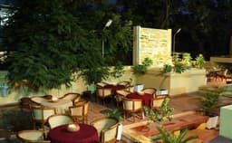 Hanu Reddy Residences Photo Hanu Reddy Residences Photo