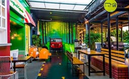 Crawl Street Photo Crawl Street Photo