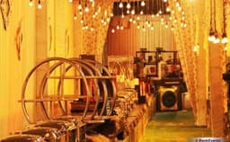 Glitz Westend Inn Photo Glitz Westend Inn Photo