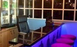 H Lounge Photo H Lounge Photo