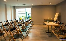 Holiday Inn Photo Holiday Inn Photo