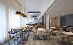 Holiday Inn Photo Holiday Inn Photo