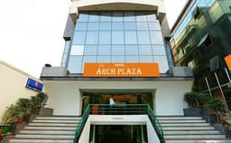 Hotel Arch Plaza Photo Hotel Arch Plaza Photo