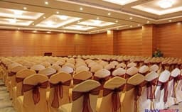 Hotel Chennai Le Palace Photo Hotel Chennai Le Palace Photo