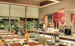 Hotel IBIS Mumbai Airport Photo Hotel IBIS Mumbai Airport Photo