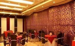 Hotel Stallions Photo Hotel Stallions Photo