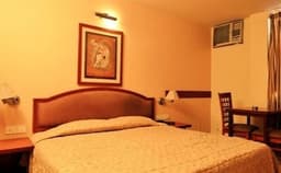 Hotel Tourist Deluxe Photo Hotel Tourist Deluxe Photo