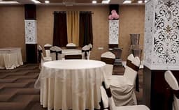 La Royale Banquet Hall Photo La Royale Banquet Hall Photo