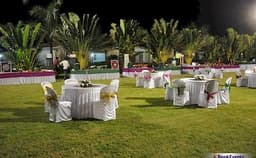 Neejanand Luxurious Resort & Spa Photo Neejanand Luxurious Resort & Spa Photo