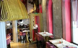 Pa Pa Ya, Apollo Bunder Photo Pa Pa Ya, Apollo Bunder Photo