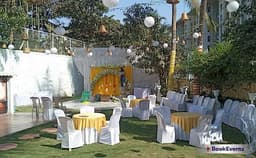 Pape Lawn Photo Pape Lawn Photo