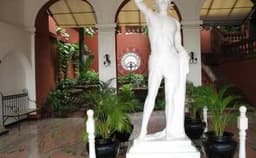 Sun Village Inn Photo Sun Village Inn Photo