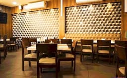 Platinum Bar and Restaurant Photo Platinum Bar and Restaurant Photo