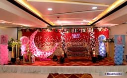 Rose Pettals Banquet Photo Rose Pettals Banquet Photo