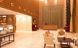 Royal Orchid Central Grazia Photo Royal Orchid Central Grazia Photo