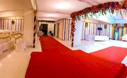 Seasons Hotel Photo Seasons Hotel Photo