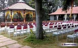 Shibravyi Courtyard Photo Shibravyi Courtyard Photo