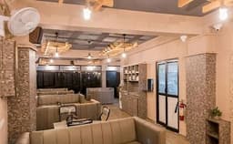 Smouk Lounge Photo Smouk Lounge Photo