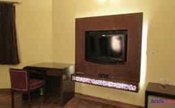 Square 9 Inn Photo Square 9 Inn Photo