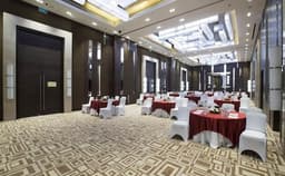 Holiday Inn OMR IT Expressway Photo Holiday Inn OMR IT Expressway Photo