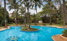 Sunny Holiday Village Photo Sunny Holiday Village Photo