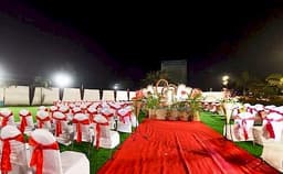 Suvi Palace Photo Suvi Palace Photo