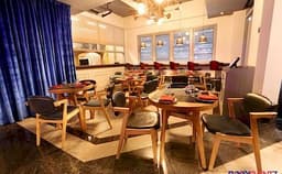 The Finch Photo The Finch Photo