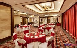 The Golden Palms Hotel and Spa Photo The Golden Palms Hotel and Spa Photo