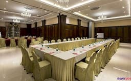 The Grand Magrath Hotel Photo The Grand Magrath Hotel Photo