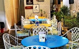 The Little Door, Linking Road Photo The Little Door, Linking Road Photo