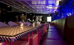 The street lounge & terrace Photo The street lounge & terrace Photo