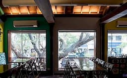 The Tipsy townhouse Photo The Tipsy townhouse Photo