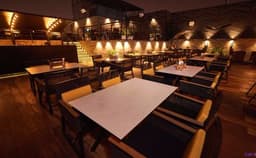 Tourist Photo Tourist Photo