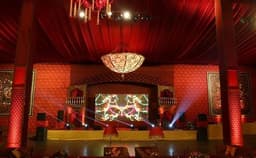 Udman by Ferns N Petals Photo Udman by Ferns N Petals Photo